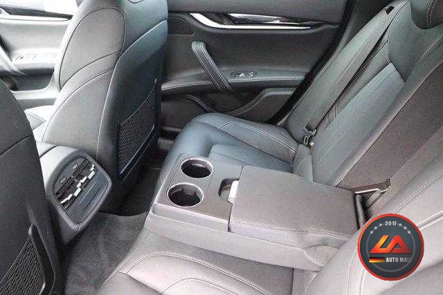 代購外匯Maserati Ghibli SQ4 價格、配備、馬力、規格、油耗介紹，2017 Maserati Ghibli SQ4 外匯車代購流程分享。LA-桃園車庫代購外匯瑪莎拉蒂Maserati Ghibli SQ4回台價格會划算嗎?瑪莎拉蒂Maserati Ghibli SQ4外匯車代購回台價格划算嗎? LA-桃園車庫 如何代購Maserati Ghibli SQ4外匯車? 瑪莎拉蒂Maserati Ghibli SQ4外匯車與台灣總代理價格差多少呢? 瑪莎拉蒂Maserati Ghibli SQ4外匯車規格、馬力、油耗、配備介紹~ LA-桃園車庫 協助客戶代購瑪莎拉蒂Maserati Ghibli SQ4流程分享~桃園、台北、新竹、北部地區有推薦的外匯車商嗎? LA桃園車庫是台灣Mobile01、PTT網友推薦的外匯車商之一!為什麼大家都要推薦LA-桃園車庫外匯車商代購外匯車呢?LA-桃園車庫評價又是如何？LA-桃園車庫是黑心車商嗎？